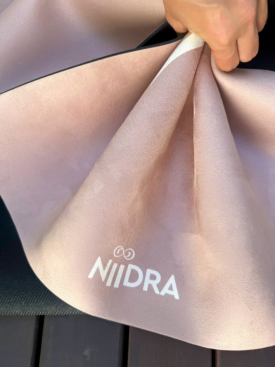 Mat yoga Bulan Baru