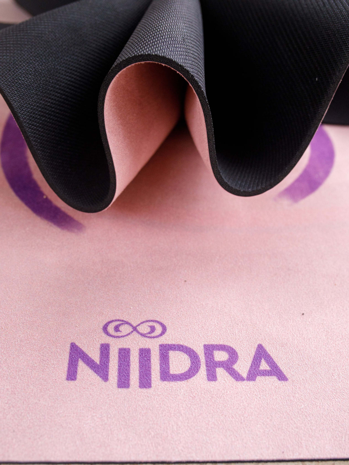 Mat yoga Bulan Baru