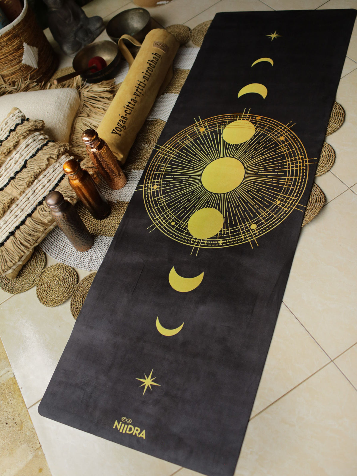 Mat yoga Bulan Baru