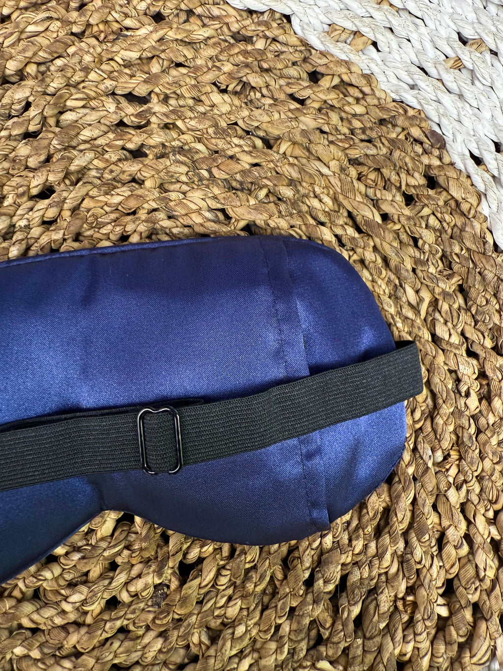 Eye mask blue