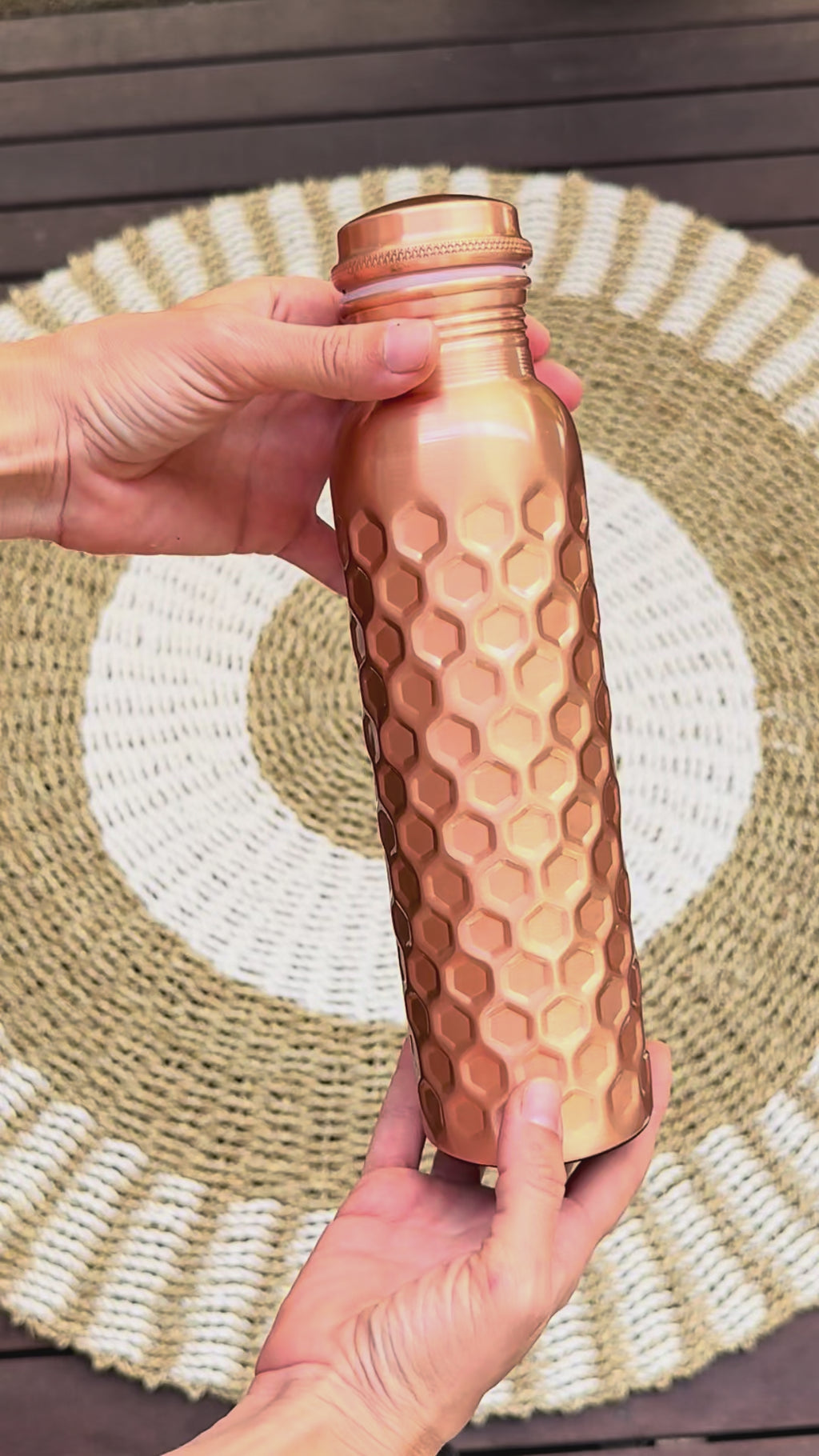 Honeycomb pure copper bottle