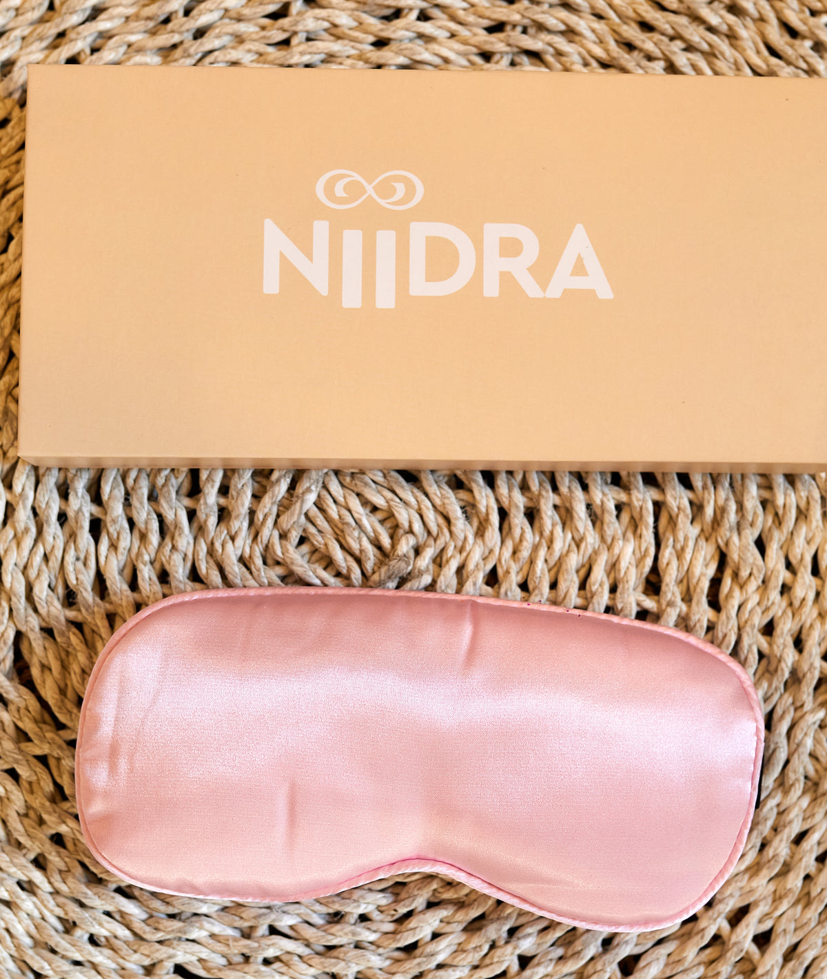 Eye mask pink